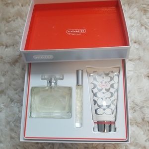 Coach Signature By For Women 3 Pc Gift Set HardBox